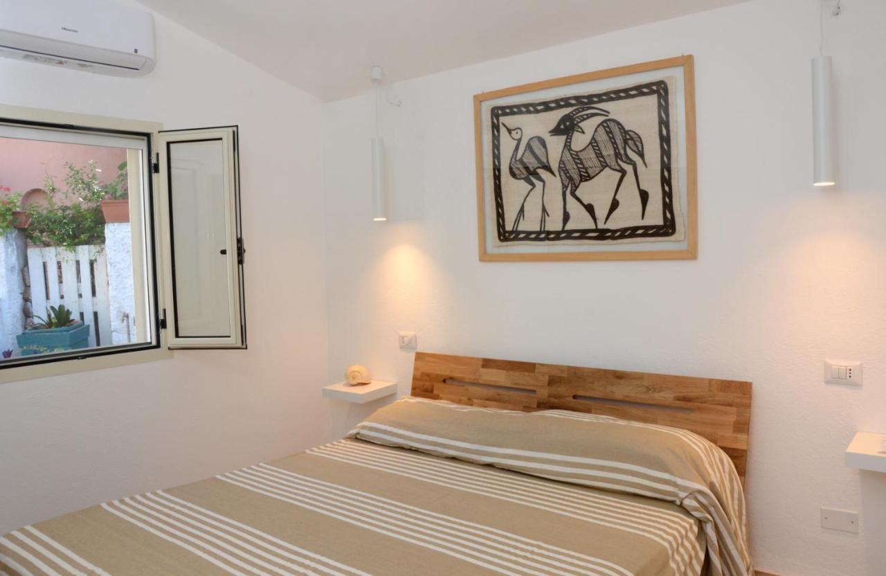 Apartments Villa Corrias カーラ・リベロット エクステリア 写真