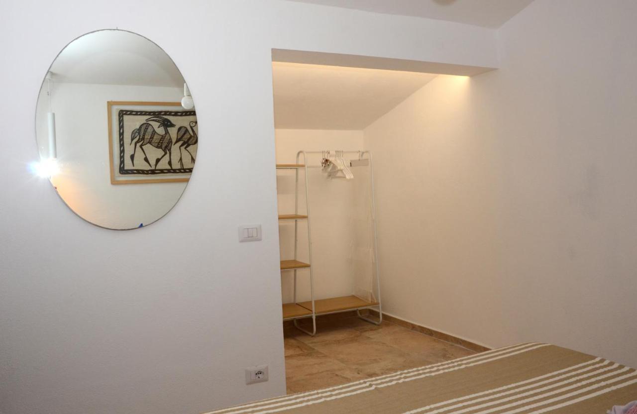 Apartments Villa Corrias カーラ・リベロット エクステリア 写真